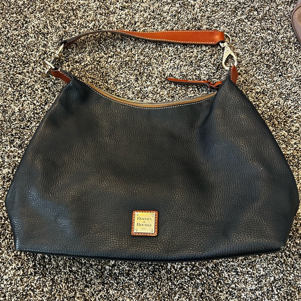 Dooney & Bourke pebble leather shoulder bag
